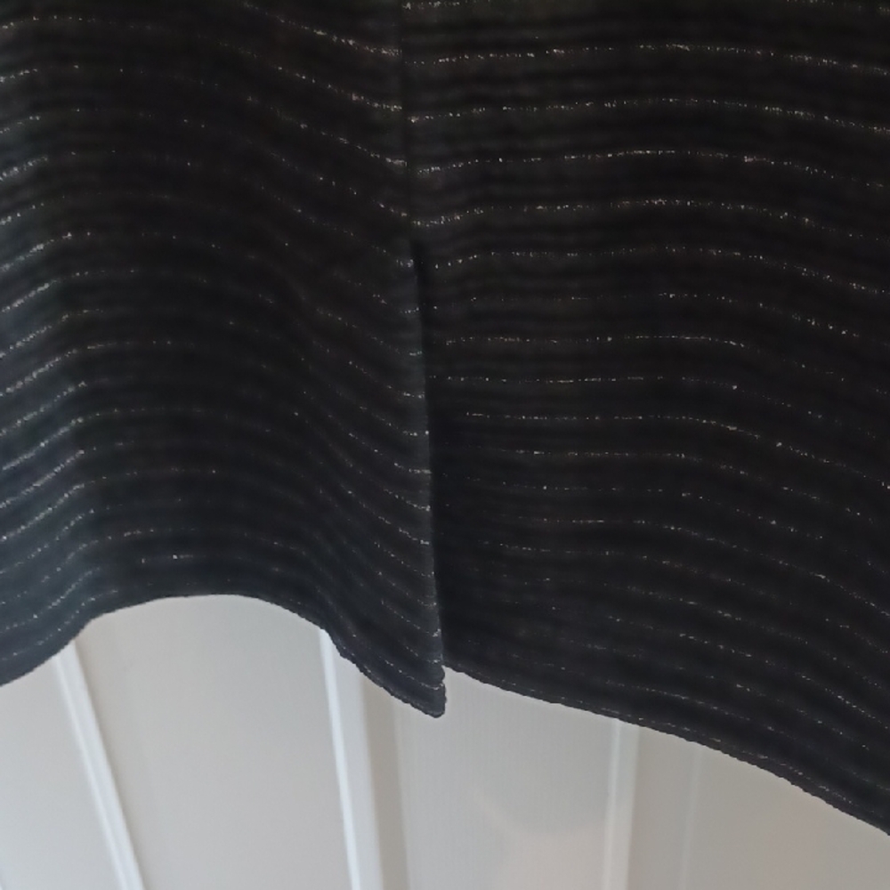 Chic Black Sleeveless Dress with Chain Detail, 24W - Picture 10 of 10